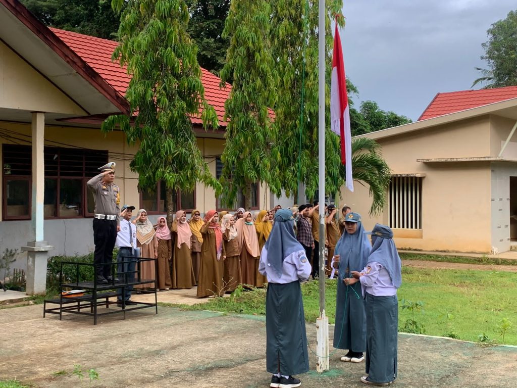Di 5 Sekolah, Satlantas Polres Pangkep Kembali Ingatkan Pelajar Tertib Berlalulintas untuk Keselamatan
