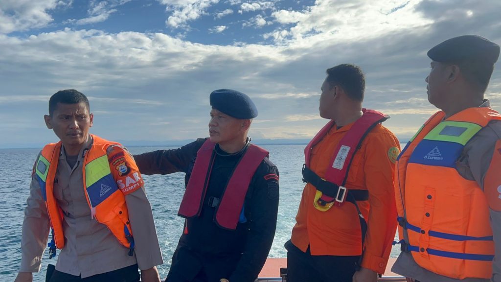 Nelayan Asal Bone Diduga Tenggelam, Kompol Nur Ichsan Terjun Langsung Pimpin Misi Pencarian