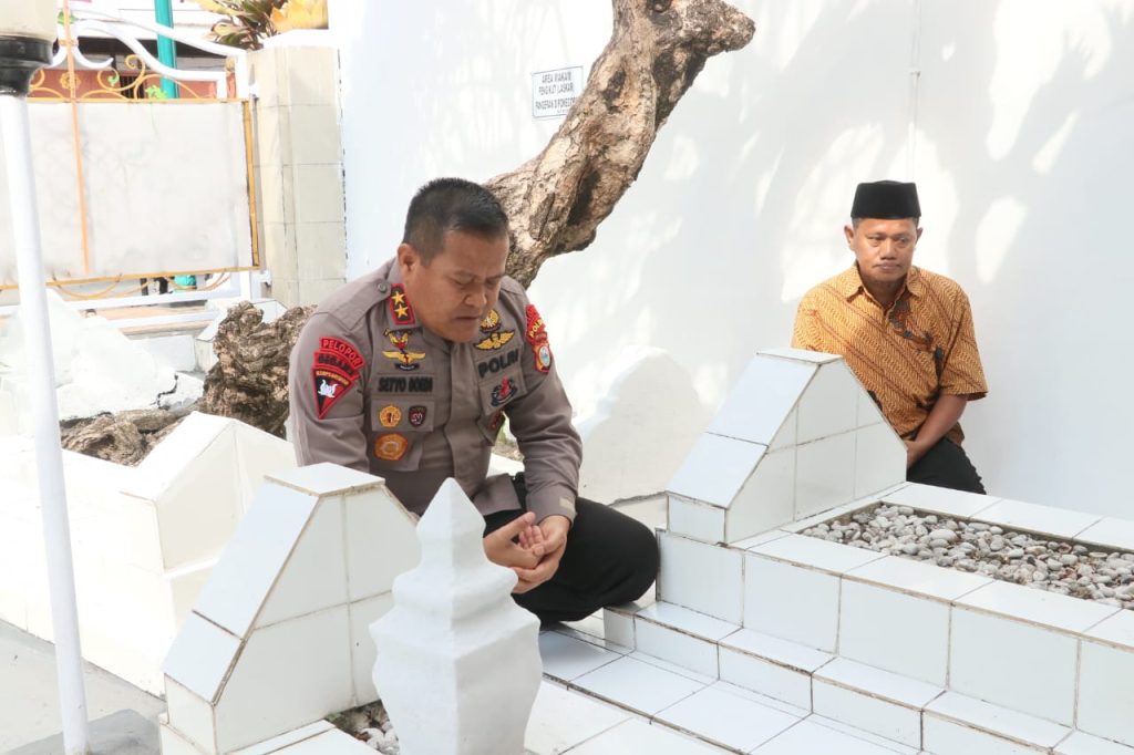 Revitalisasi Situs Religi, Kapolda Sulsel Siara ke Makam Pangeran Diponegoro
