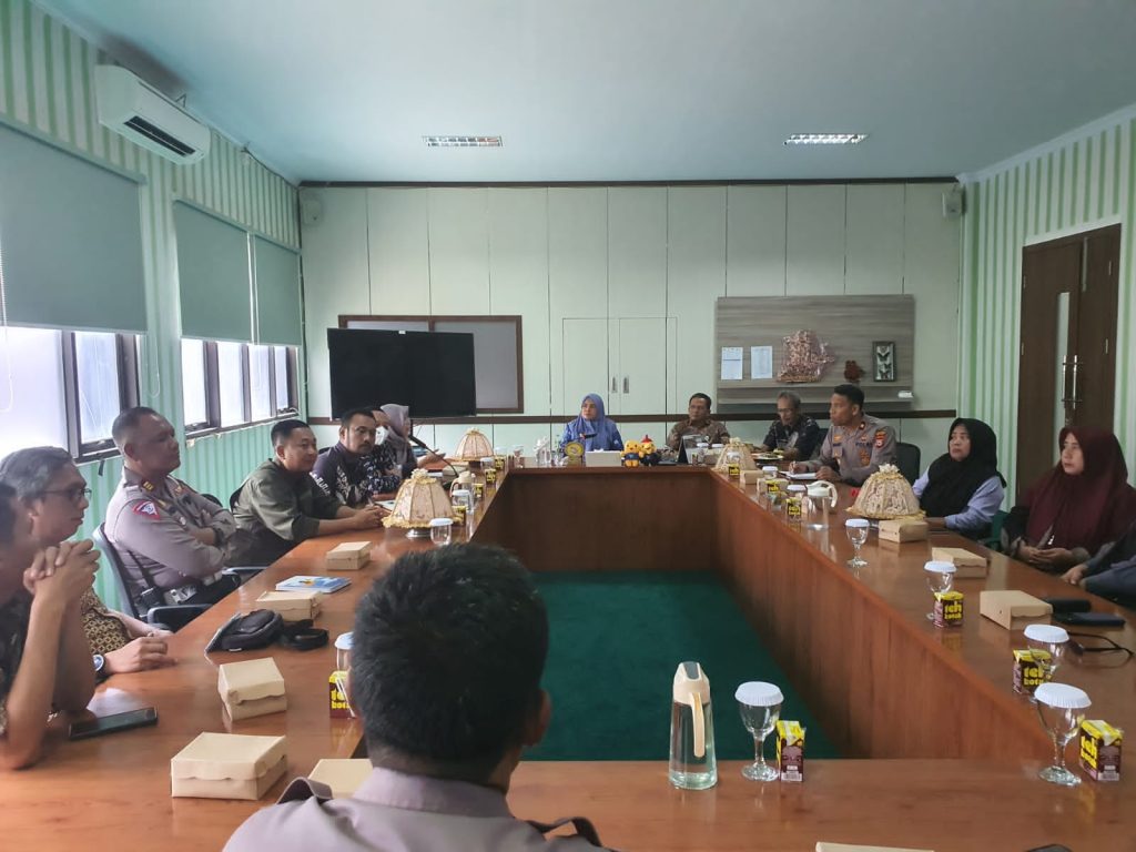 Pembangunan Pos Lantas Terkendala Karena Ada Klaim Lahan Lapangan Takraw di Desa Labuaja Eh… Terungkap Milik Pemkab Maros Lho!