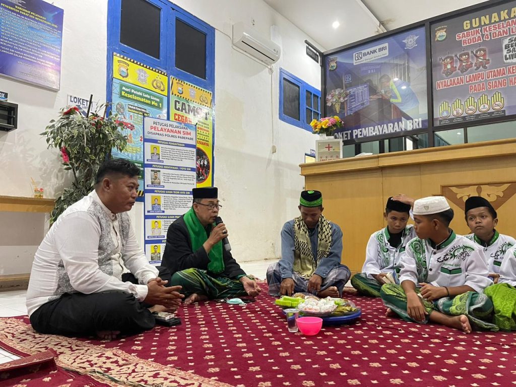 Jelang Operasi Patuh Pallawa 2023, Satlantas Polres Parepare Gelar Dzikir dan Doa Bersama Anak Yatim