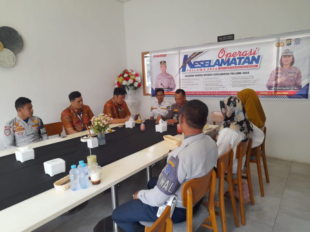 Hari Ketiga Ops Keselamatan Pallawa, Satlantas Polres Bone Gelar FGD