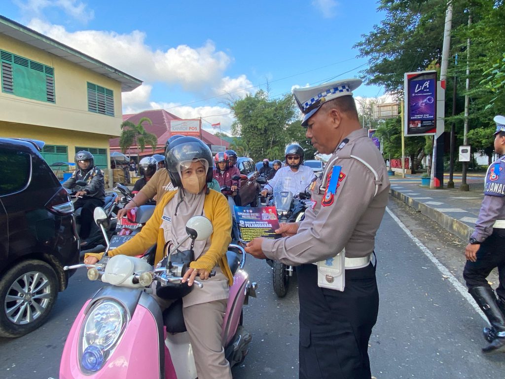 Satlantas Polres Bone Gelar Kampanye Keselamatan Dalam Ops Patuh 2024 Hari ke Dua