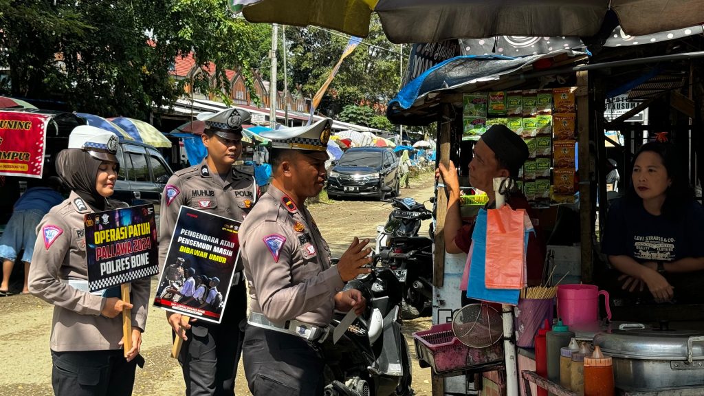 Satlantas Polres Bone Gelar Sosialisasi Operasi Patuh 2024 Ke Tukang Ojek