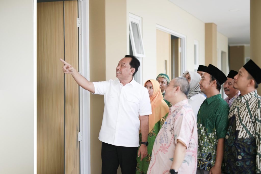 Raharja memberikan bantuan dana untuk pembangunan Sekolah Dasar (SD) Aisyiyah Multilingual Darussalam di Kudus