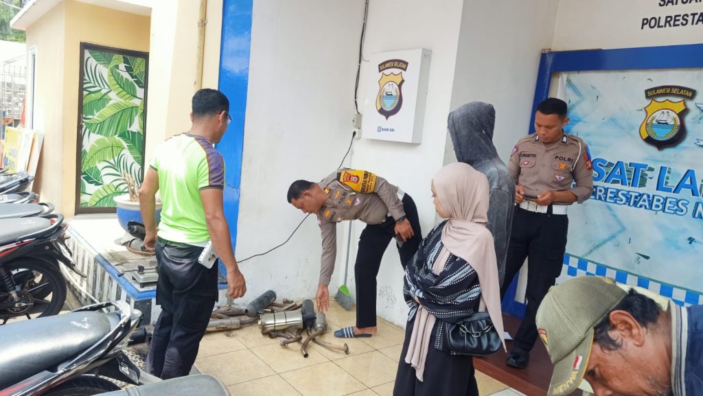 300 Knalpot Brong Sitaan Operasi Zebra Pallawa 2024 Selama Sepekan Dimusnahkan Satlantas Polrestabes Makassar
