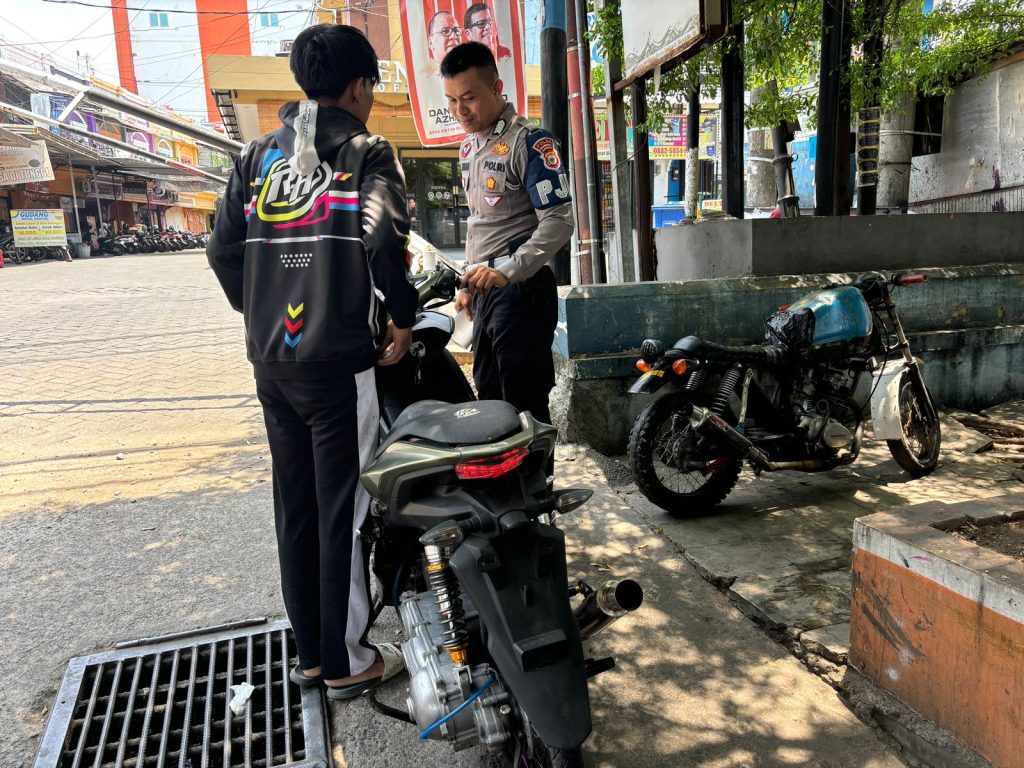 Hari ke 11 Operasi Zebra Pallawa 2024, Sat PJR Ditlantas Polda Sulsel Tilang Pelanggar