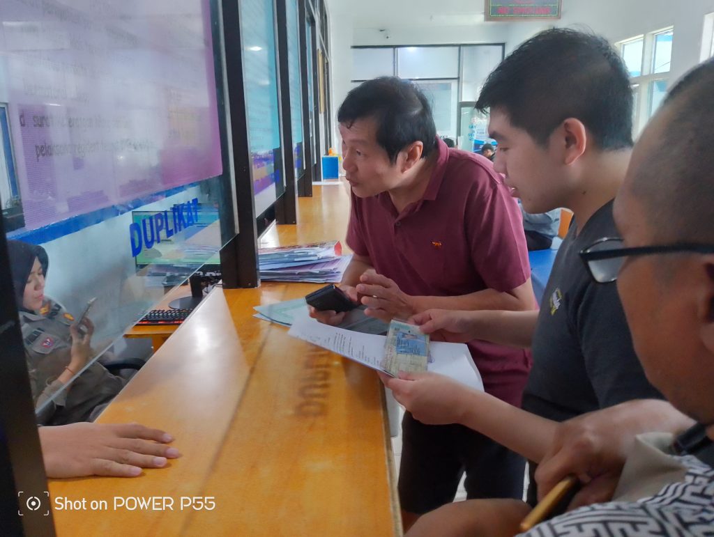 Setiap Harinya Puluhan Pemilik Kendaraan Update Data di Ditlantas Polda Sulsel untuk QR Kode MyPertamina
