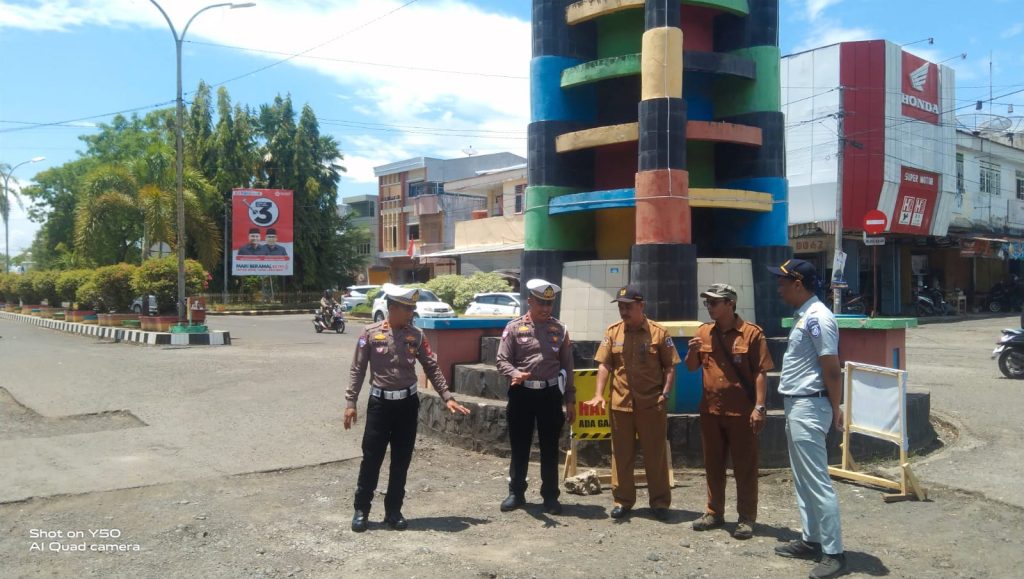 Cegah Kecelakaan, Satlantas Polres Bone Survey Jalan Berlubang