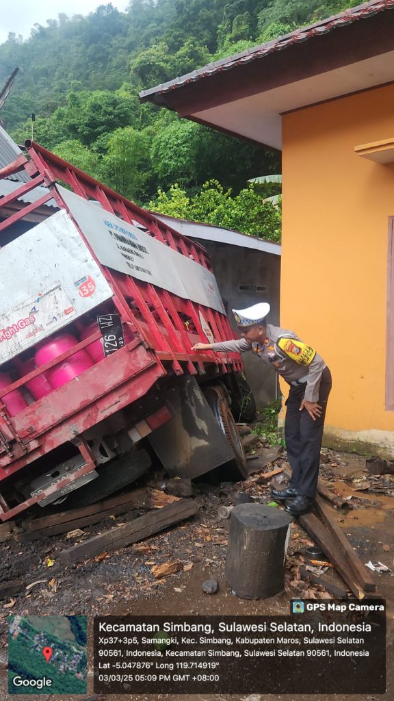 Tiga Kendaraan Terlibat Lakalantas di Poros Kabupaten Maros-Bone