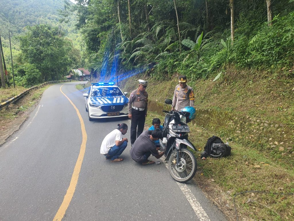 Kapolres Palopo Lakukan Patroli Jalur Mudik, Pastikan Kamseltibcarlantas Aman dan Terkendali