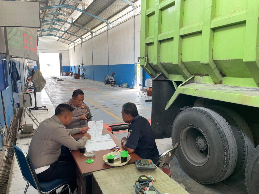 Upaya Penegakan Hukum Serta Lakalantas dalam Penanganan Over Dimension dan Over Load