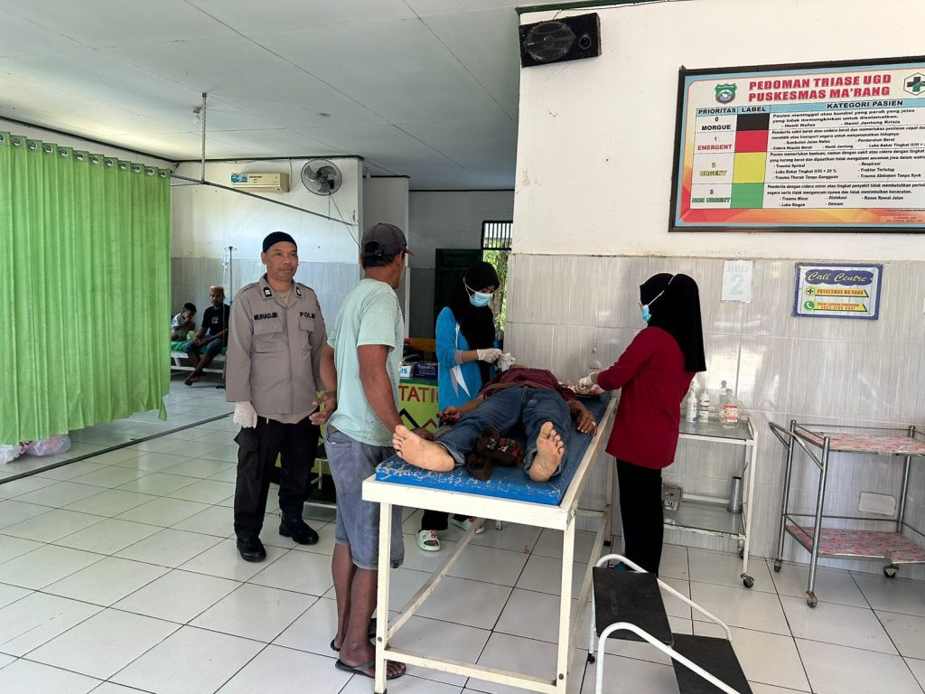 Polsek Ma’rang Sigap Tangani Tabrakan Motor vs Mobil di Jalur Utama