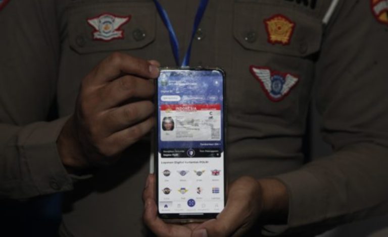 ANALISIS: Verifikasi Instan, SIM Digital Meluncur