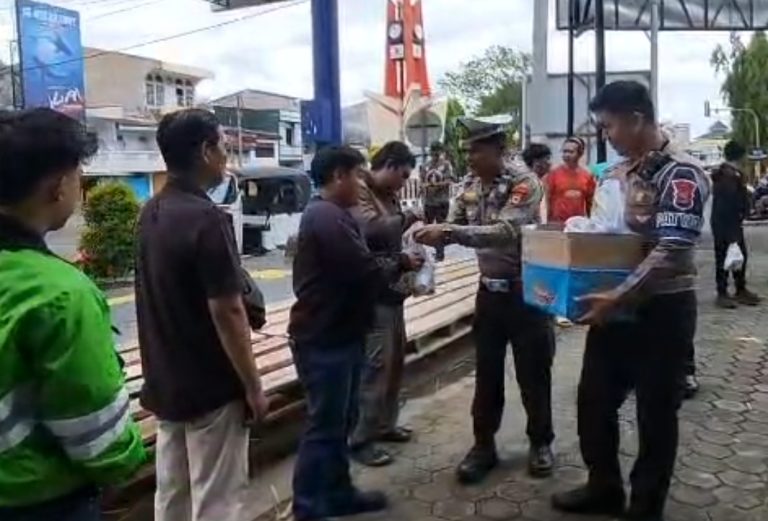 Satlantas Polres Bone Perkuat Hubungan dengan Pengemudi Ojol