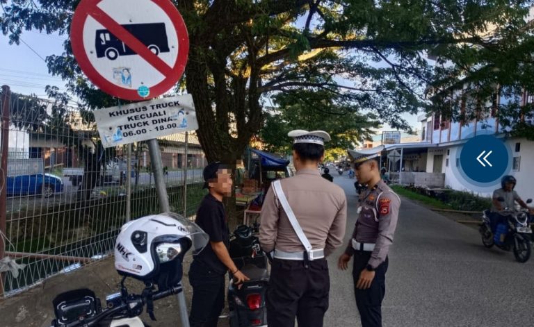 Tak Henti, Satlantas Polres Bone Ingatkan Bahaya tak Gunakan Helm & Penggunaan Knalpot Brong Saat Berkendara