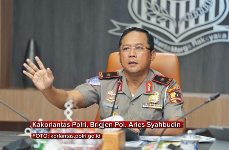 EDITORIAL: Kakorlantas Polri Tegas, ” Pelaku Pungli, Copot Hari Itu Juga”